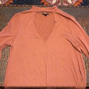 Long sleeve key hole top